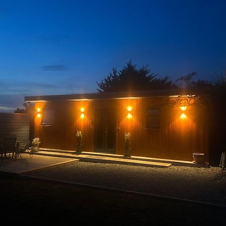 Me Old Abode Entire Garden Cabin Near The Sea Herne Bay Exterior photo